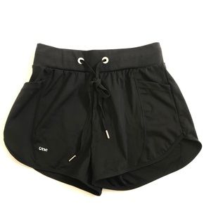 Musesonly one shorts Sz XS